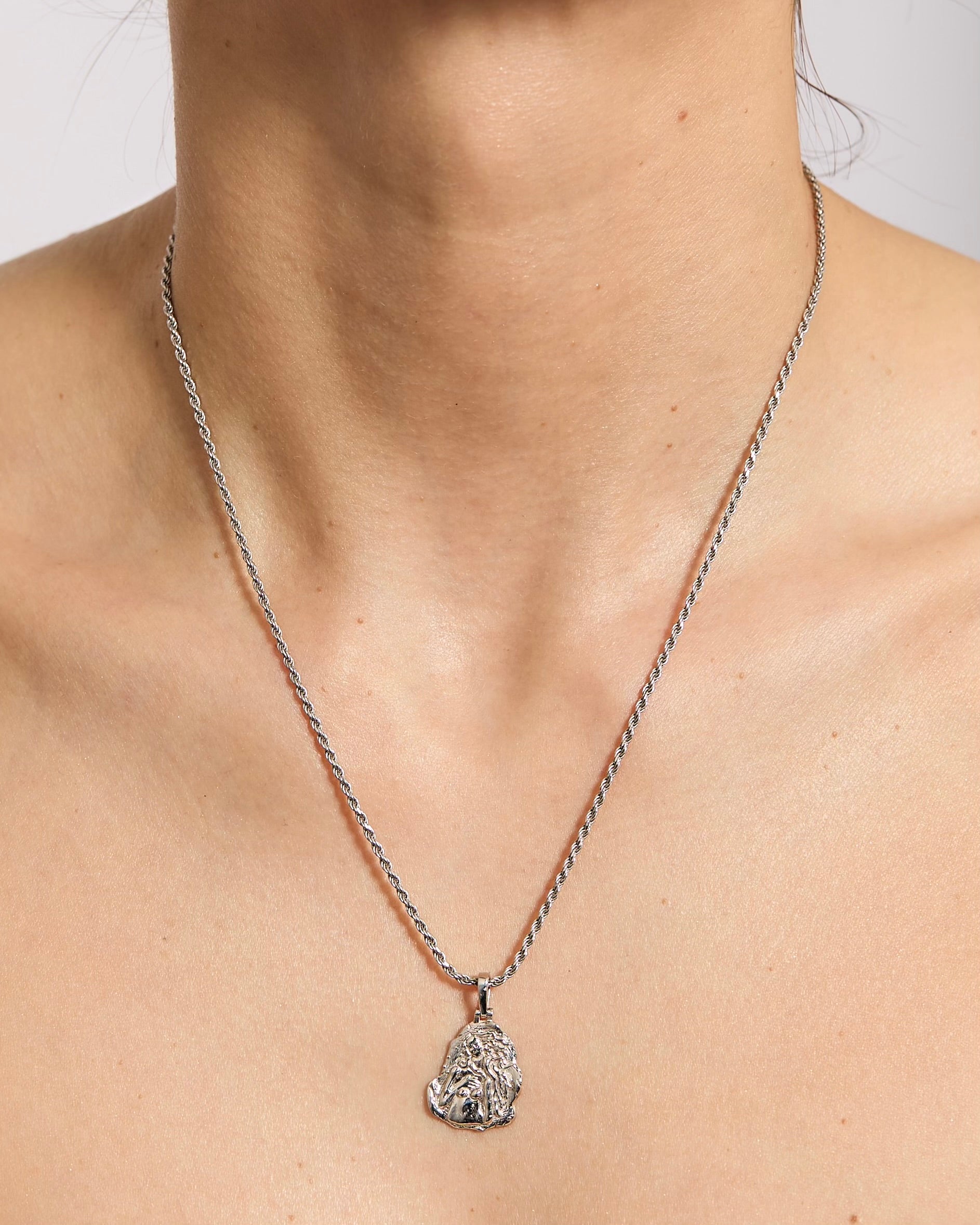 Aprodite Pendant